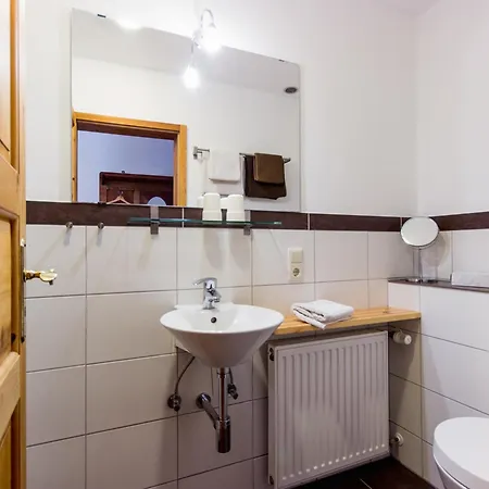 Schwaab-scherr, Naehe Bernkastel, Mit Gratis Oepnv-ticket, Parkplaetzen Und Fahrradgarage Apartment Erden