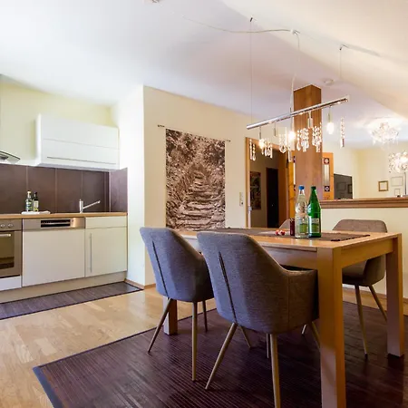 Schwaab-scherr, Genau Zwischen Bernkastel-kues Und Traben-trarbach, Mit Kostenlosem Oepnv-ticket Fuer Bus Und Bahn, Parkplaetzen Und Fahrradgarage