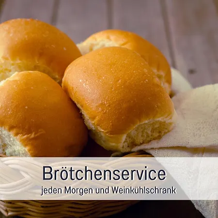 Schwaab-scherr, Genau Zwischen Bernkastel-kues Und Traben-trarbach, Mit Kostenlosem Oepnv-ticket Fuer Bus Und Bahn, Parkplaetzen Und Fahrradgarage Apartment *