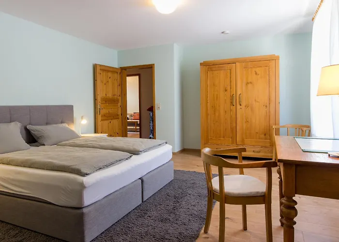 Schwaab-scherr, Genau Zwischen Bernkastel-kues Und Traben-trarbach, Mit Kostenlosem Oepnv-ticket Fuer Bus Und Bahn, Parkplaetzen Und Fahrradgarage דירה