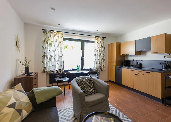 Schwaab-scherr, Genau Zwischen Bernkastel-kues Und Traben-trarbach, Mit Kostenlosem Oepnv-ticket Fuer Bus Und Bahn, Parkplaetzen Und Fahrradgarage شقة